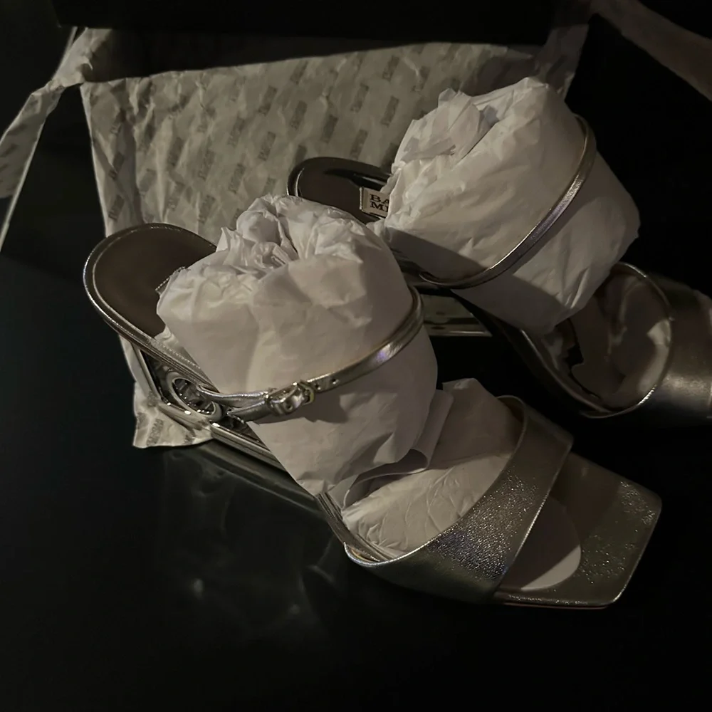 Badgley Mischa Silvern Sandals NWT